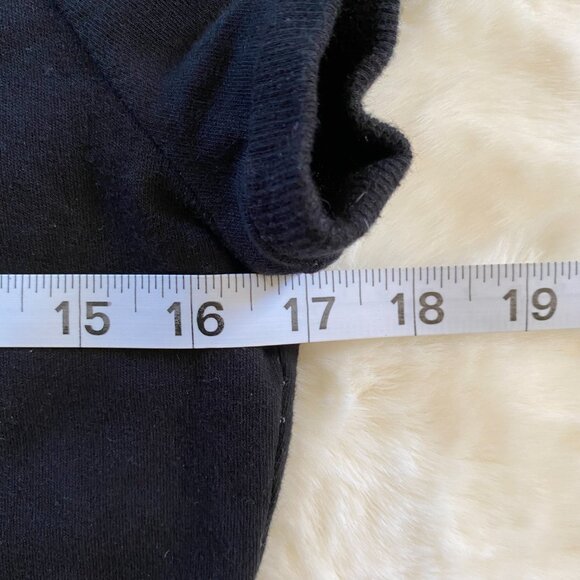 Women's Black Activewear Short-Sleeve Zip-Up Jacket, Bird Graphic Y2K style - Picture 7 of 10